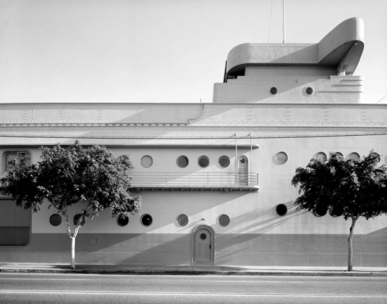 Streamline Moderne: From Architecture to Jewellery